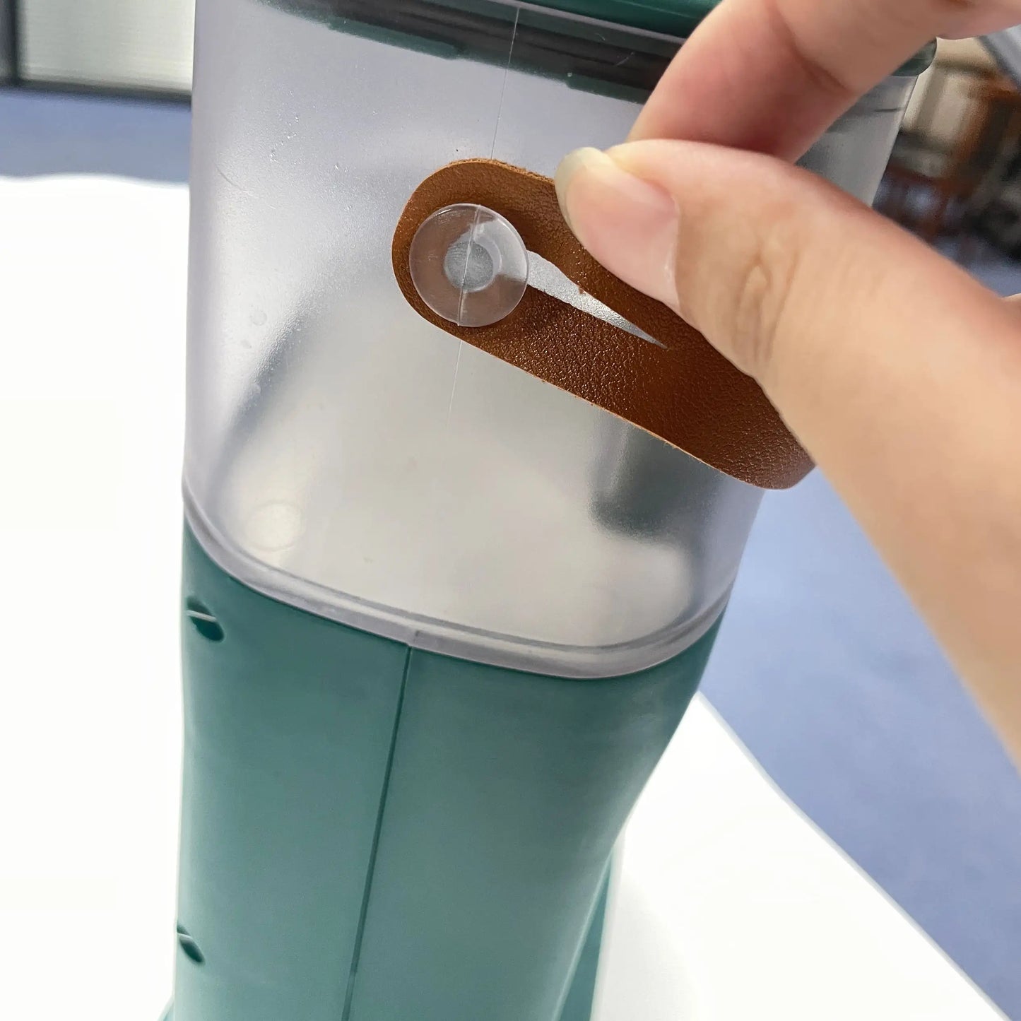 Newpicks Mini Air Cooler fan | USB Electric Fan |Personal 3 Speeds Evaporative Air Cooler Small Spray Mist Desk Fan